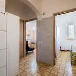 Colopi Apartment